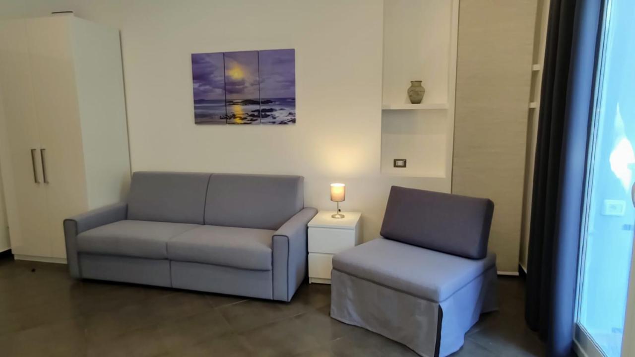 Karina, To The Beach With Terrace And Private Parking Σαβόνα Εξωτερικό φωτογραφία